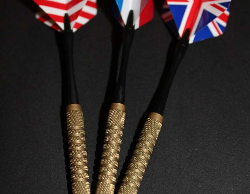 darts set in case