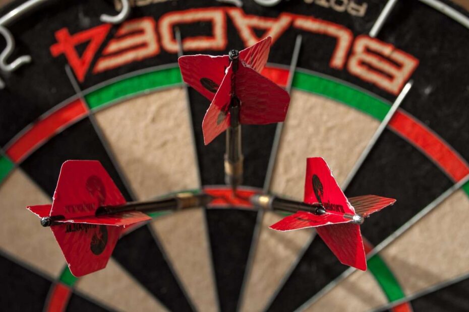 how long does a darts set last